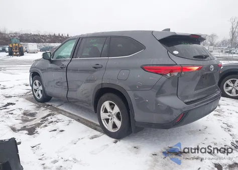 2021 Toyota Highlander Le z USA, uszkodzony, nr VIN 5TDBZRBH3MS551760